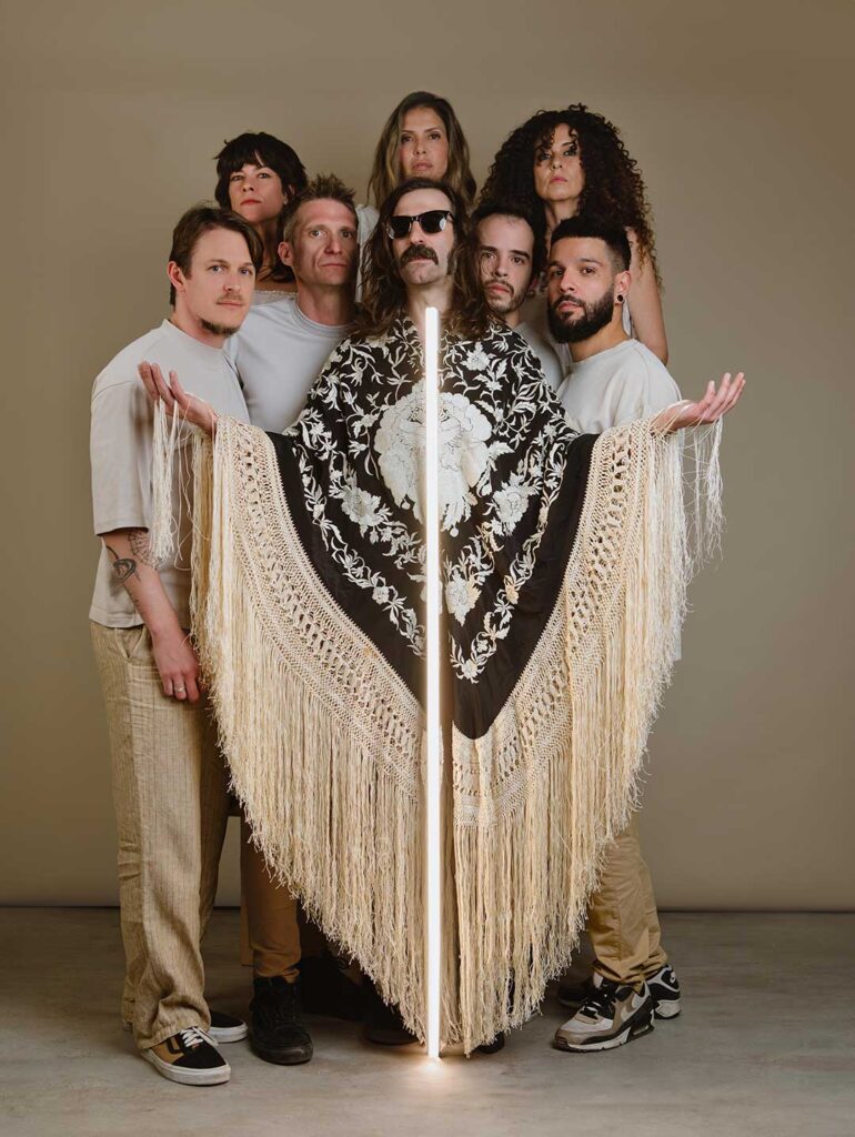 Clacowsky – Los Galgos Sedientos & Las Solfamidas